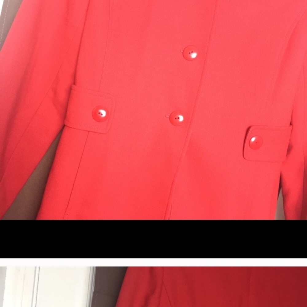 Classique Light Jacket - Picture 6 of 6